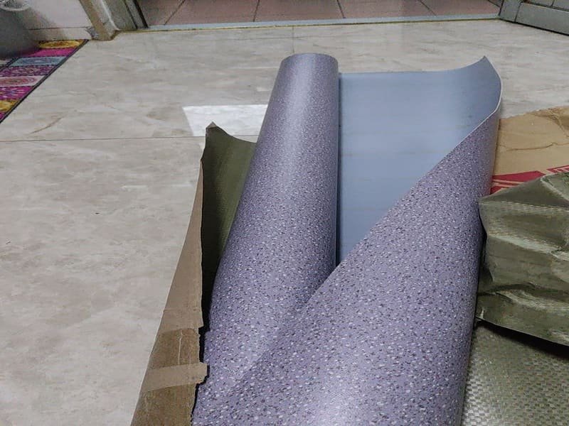 thermal expansion LVT SPC solar heat gain glass facade